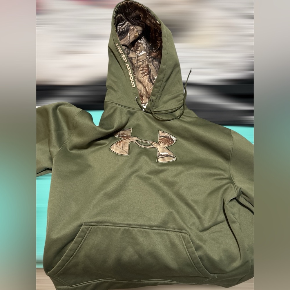 Under Armour Hoodie Mens Extra Large Green Camo sweatshirt